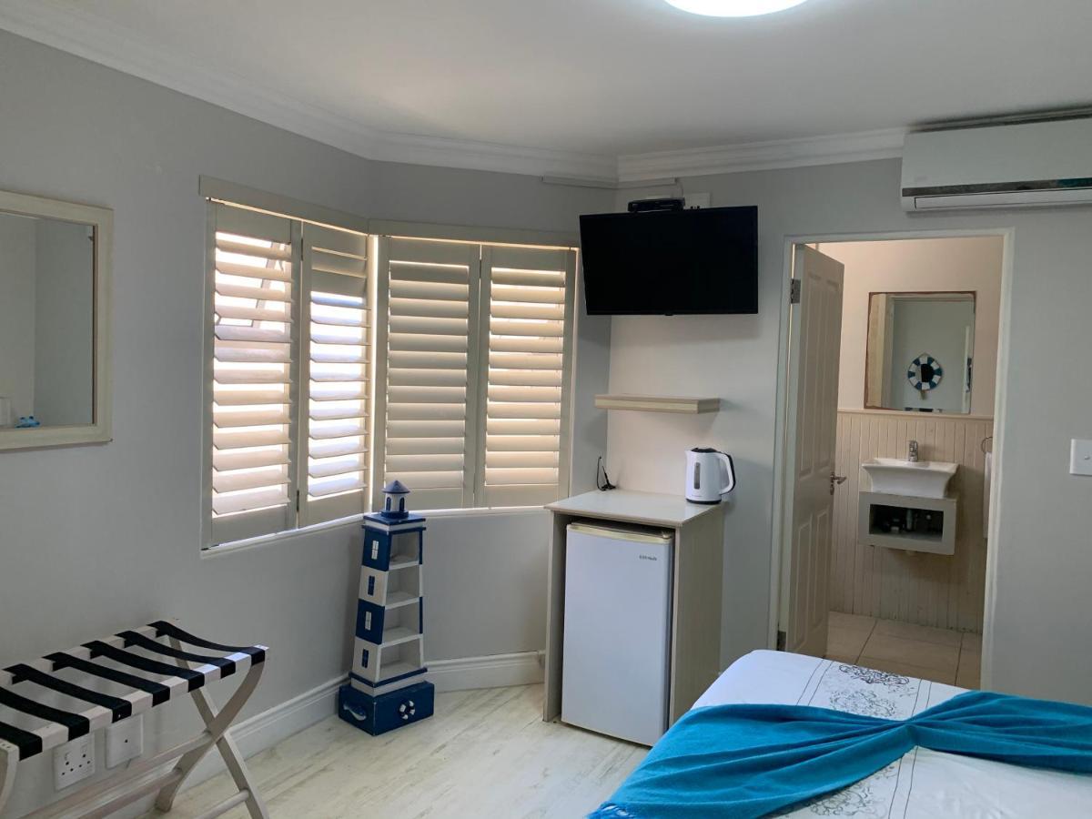 Oceansnest Guest House Bloubergstrand Exterior foto