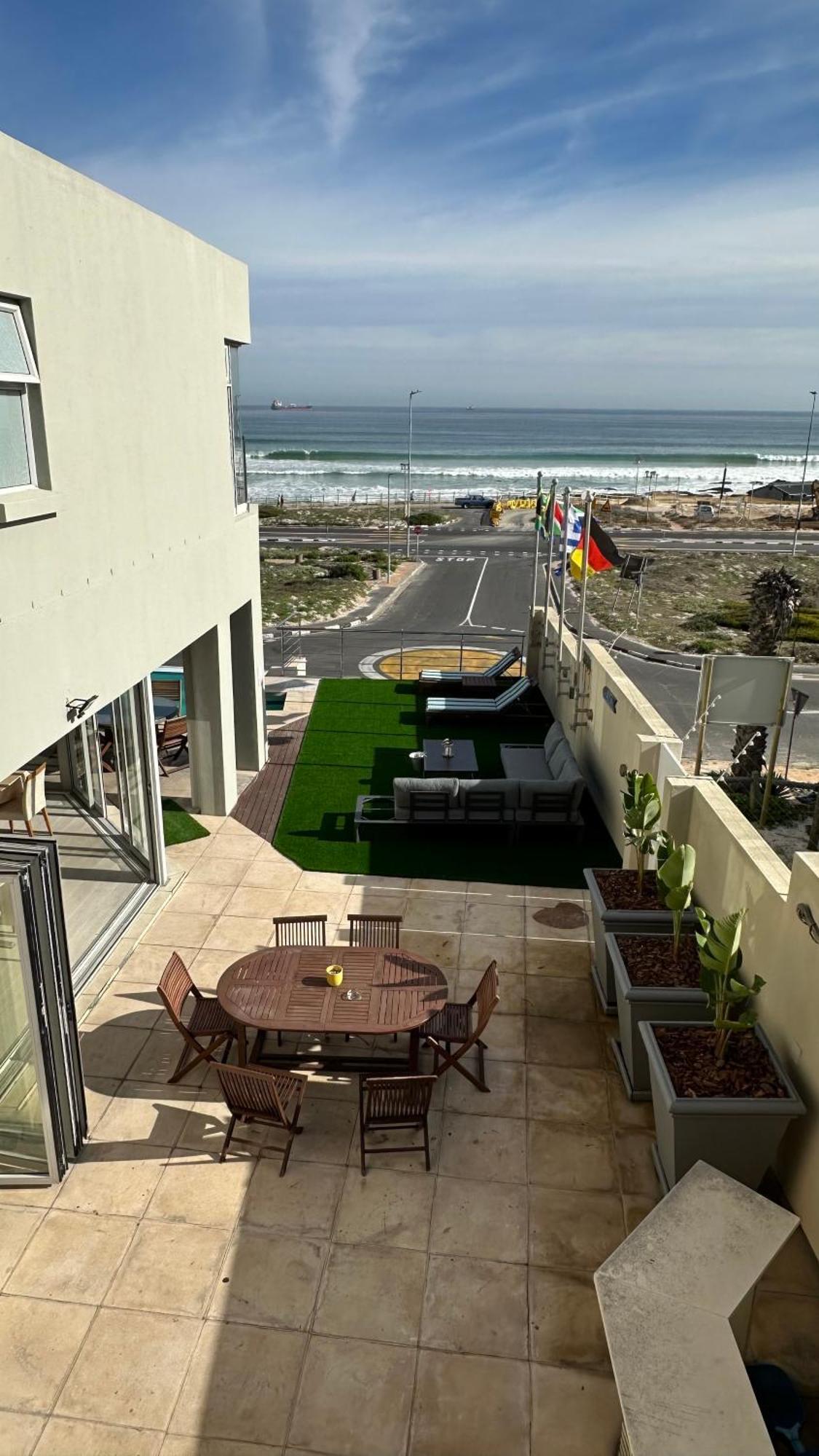 Oceansnest Guest House Bloubergstrand Exterior foto